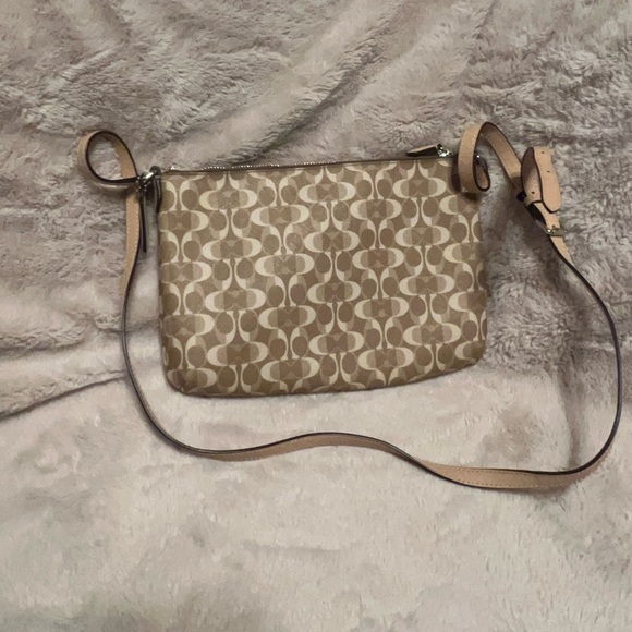 Tan Coach Crossbody - Picture 3 of 5